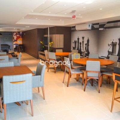 Apartamento com 121m², 4 quartos (sendo 3 suítes), 2 garagens, no bairro Cachoeira do Bom Jesus em Florianópolis