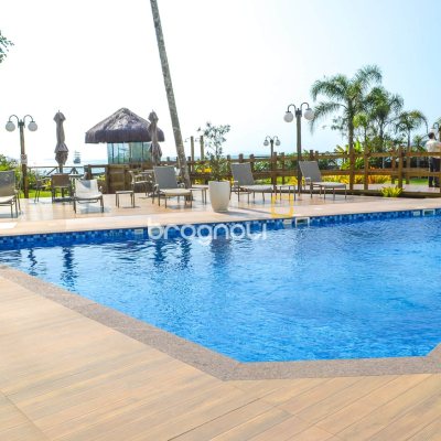 Apartamento com 121m², 4 quartos (sendo 3 suítes), 2 garagens, no bairro Cachoeira do Bom Jesus em Florianópolis