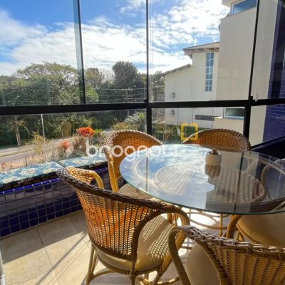 Apartamento com 209m², 4 quartos (sendo 1 suíte), 2 garagens, no bairro Itacorubi em Florianópolis