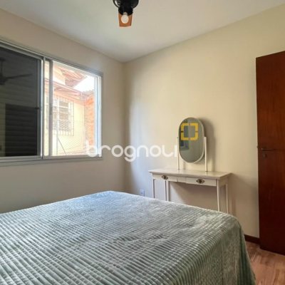 Apartamento com 209m², 4 quartos (sendo 1 suíte), 2 garagens, no bairro Itacorubi em Florianópolis