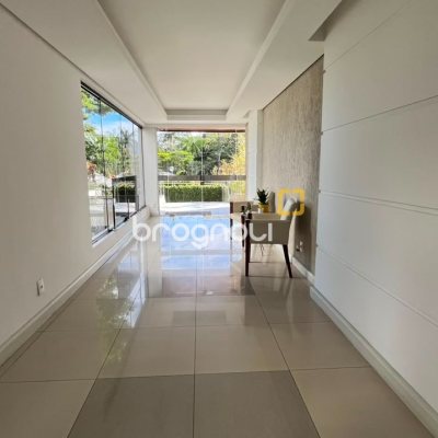 Apartamento com 209m², 4 quartos (sendo 1 suíte), 2 garagens, no bairro Itacorubi em Florianópolis