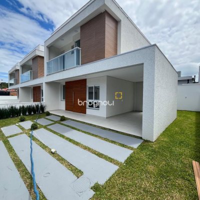 Casa com 138m², 3 quartos (sendo 1 suíte), 1 garagem, no bairro Ingleses do Rio Vermelho em Florianópolis