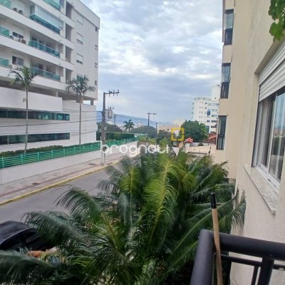 Apartamento com 67m², 2 quartos (sendo 1 suíte), 2 garagens, no bairro Coqueiros em Florianópolis