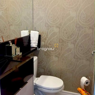 Apartamento com 70m², 2 quartos (sendo 2 suítes), 2 garagens, no bairro Ingleses do Rio Vermelho em Florianópolis