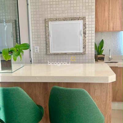 Apartamento com 70m², 2 quartos (sendo 2 suítes), 2 garagens, no bairro Ingleses do Rio Vermelho em Florianópolis