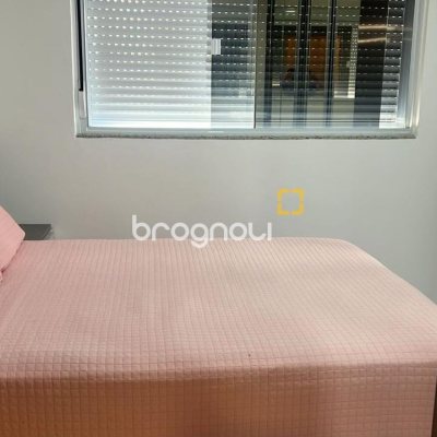 Apartamento com 70m², 2 quartos (sendo 2 suítes), 2 garagens, no bairro Ingleses do Rio Vermelho em Florianópolis