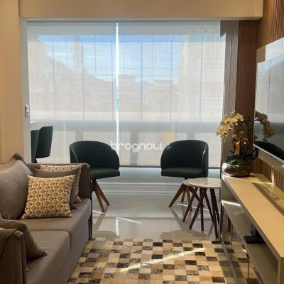 Apartamento com 70m², 2 quartos (sendo 2 suítes), 2 garagens, no bairro Ingleses do Rio Vermelho em Florianópolis