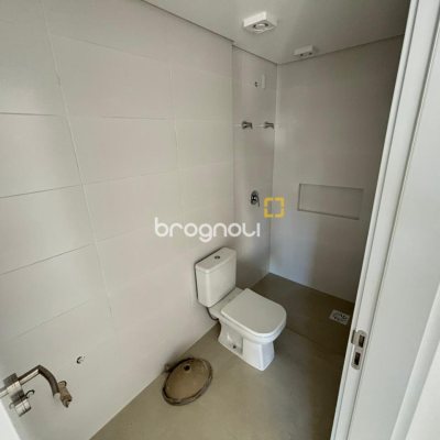 Apartamento com 42m², 1 quarto, 1 garagem, no bairro Coloninha em Florianópolis