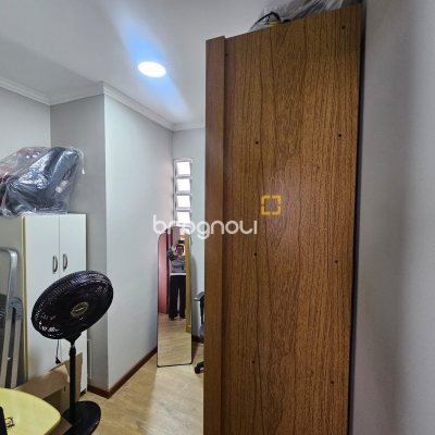 Apartamento com 100m², 3 quartos (sendo 1 suíte), 1 garagem, no bairro Campinas em São José