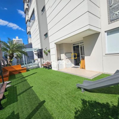 Apartamento com 100m², 3 quartos (sendo 1 suíte), 1 garagem, no bairro Campinas em São José