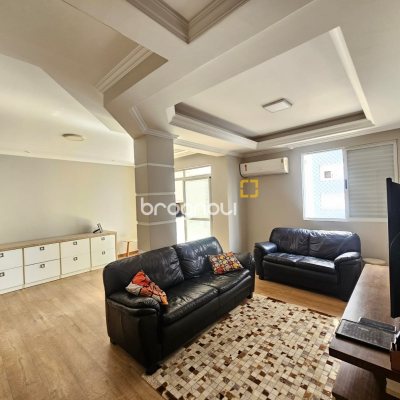 Apartamento com 100m², 3 quartos (sendo 1 suíte), 1 garagem, no bairro Campinas em São José