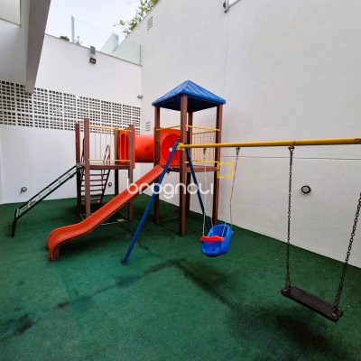 Apartamento com 90m², 3 quartos (sendo 1 suíte), 2 garagens, no bairro Barreiros em São José