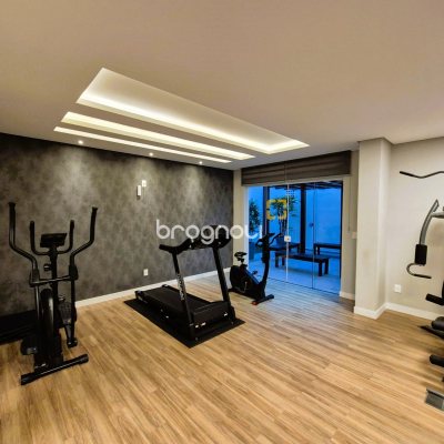 Apartamento com 90m², 3 quartos (sendo 1 suíte), 2 garagens, no bairro Barreiros em São José