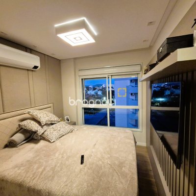 Apartamento com 90m², 3 quartos (sendo 1 suíte), 2 garagens, no bairro Barreiros em São José