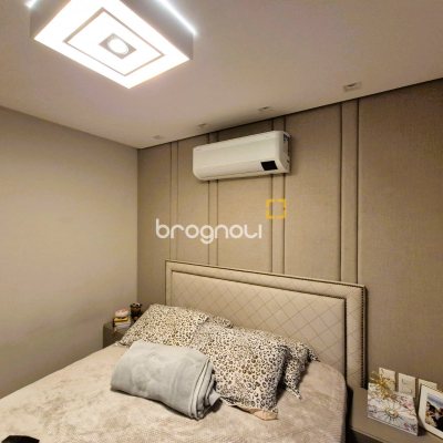 Apartamento com 90m², 3 quartos (sendo 1 suíte), 2 garagens, no bairro Barreiros em São José