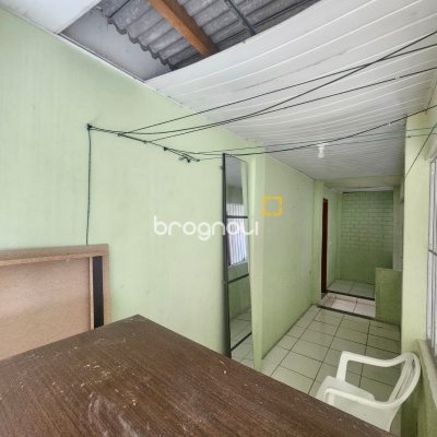 Apartamento com 40m², 2 quartos, 1 garagem, no bairro Praia Comprida em São José