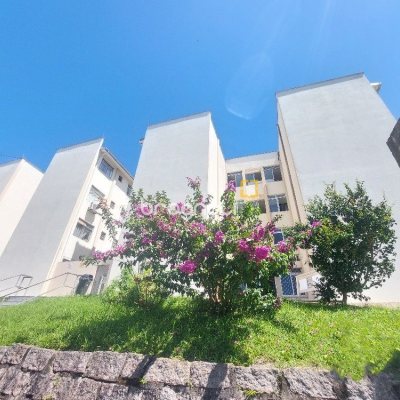 Apartamento com 40m², 2 quartos, 1 garagem, no bairro Praia Comprida em São José