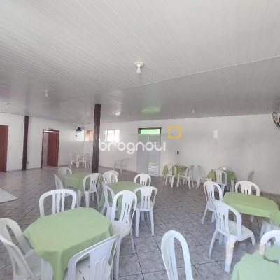 Apartamento com 40m², 2 quartos, 1 garagem, no bairro Praia Comprida em São José