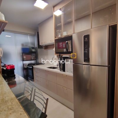 Apartamento com 52m², 1 quarto, 1 garagem, no bairro Centro em Florianópolis