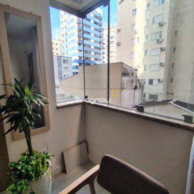 Apartamento com 52m², 1 quarto, 1 garagem, no bairro Centro em Florianópolis