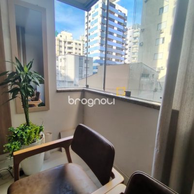 Apartamento com 52m², 1 quarto, 1 garagem, no bairro Centro em Florianópolis