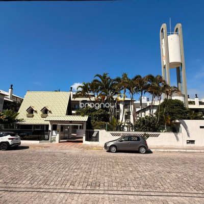 Apartamento com 73m², 2 quartos (sendo 1 suíte), 1 garagem, no bairro Ingleses em Florianópolis