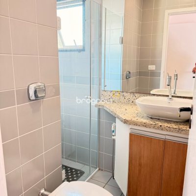 Apartamento com 73m², 2 quartos (sendo 1 suíte), 1 garagem, no bairro Ingleses em Florianópolis