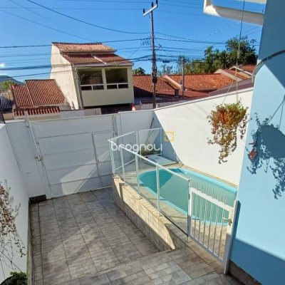 Casa com 49m², 2 quartos, 1 garagem, no bairro Bela Vista em Palhoça