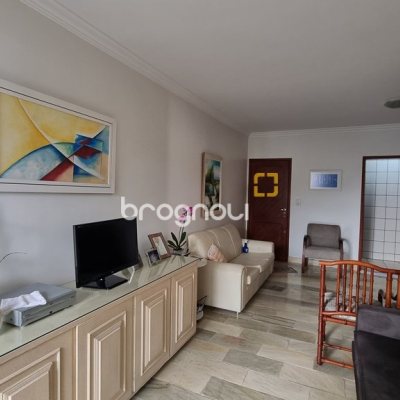 Apartamento com 111m², 3 quartos (sendo 1 suíte), 1 garagem, no bairro Trindade em Florianópolis