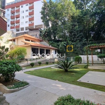 Apartamento com 111m², 3 quartos (sendo 1 suíte), 1 garagem, no bairro Trindade em Florianópolis