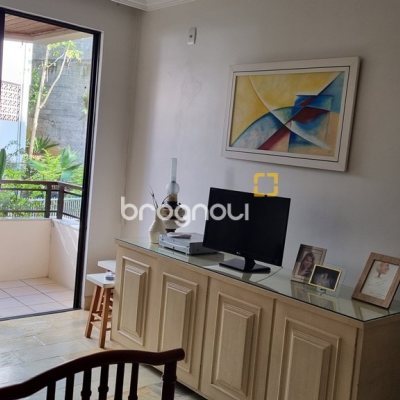 Apartamento com 111m², 3 quartos (sendo 1 suíte), 1 garagem, no bairro Trindade em Florianópolis