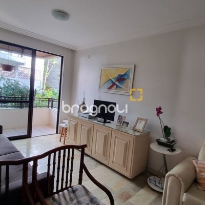 Apartamento com 111m², 3 quartos (sendo 1 suíte), 1 garagem, no bairro Trindade em Florianópolis