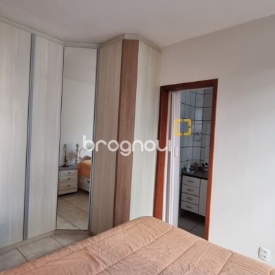 Apartamento com 111m², 3 quartos (sendo 1 suíte), 1 garagem, no bairro Trindade em Florianópolis