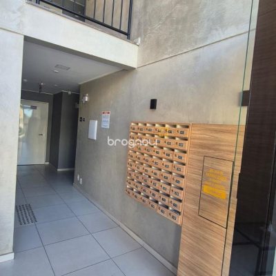 Apartamento com 52m², 2 quartos, 1 garagem, no bairro Serraria em São José
