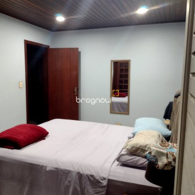 Casa com 305m², 3 quartos (sendo 2 suítes), 3 garagens, no bairro Ingleses do Rio Vermelho em Florianópolis
