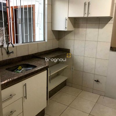 Casa Comercial com 75m², 3 quartos (sendo 1 suíte), 1 garagem, no bairro Jardim Eldorado em Palhoça