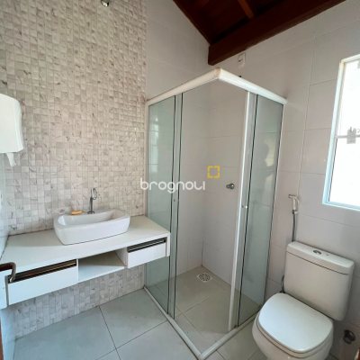 Casa Comercial com 75m², 3 quartos (sendo 1 suíte), 1 garagem, no bairro Jardim Eldorado em Palhoça