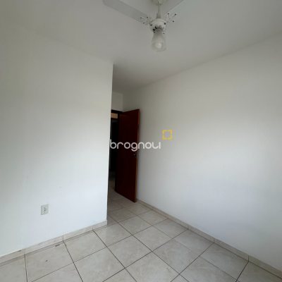 Casa Comercial com 200m², 3 quartos (sendo 1 suíte), 1 garagem, no bairro Jardim Eldorado em Palhoça
