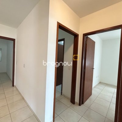 Casa Comercial com 200m², 3 quartos (sendo 1 suíte), 1 garagem, no bairro Jardim Eldorado em Palhoça