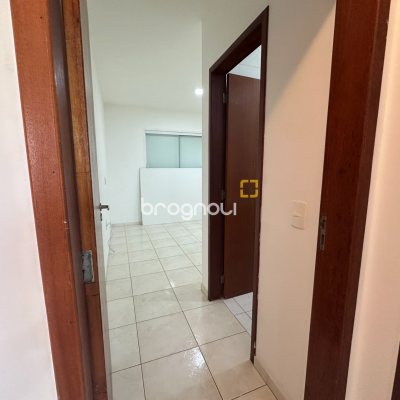 Casa Comercial com 200m², 3 quartos (sendo 1 suíte), 1 garagem, no bairro Jardim Eldorado em Palhoça