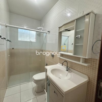 Casa Comercial com 200m², 3 quartos (sendo 1 suíte), 1 garagem, no bairro Jardim Eldorado em Palhoça