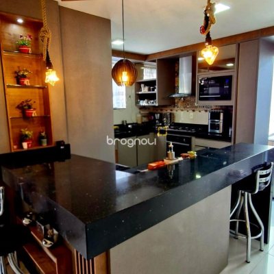 Casa de Condomínio com 400m², 4 quartos (sendo 4 suítes), 2 garagens, no bairro Ingleses do Rio Vermelho em Florianópolis