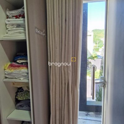 Casa de Condomínio com 400m², 4 quartos (sendo 4 suítes), 2 garagens, no bairro Ingleses do Rio Vermelho em Florianópolis