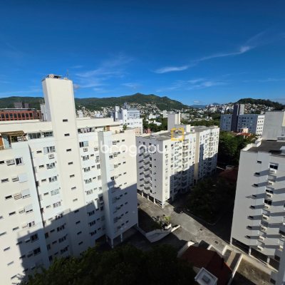 Cobertura com 223m², 5 quartos (sendo 1 suíte), 2 garagens, no bairro Trindade em Florianópolis