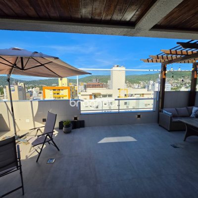 Cobertura com 223m², 5 quartos (sendo 1 suíte), 2 garagens, no bairro Trindade em Florianópolis