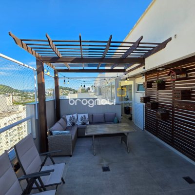 Cobertura com 223m², 5 quartos (sendo 1 suíte), 2 garagens, no bairro Trindade em Florianópolis