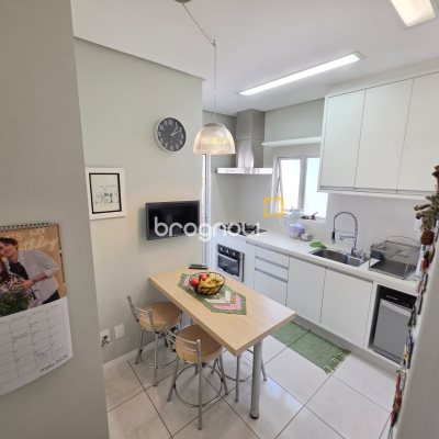 Cobertura com 223m², 5 quartos (sendo 1 suíte), 2 garagens, no bairro Trindade em Florianópolis
