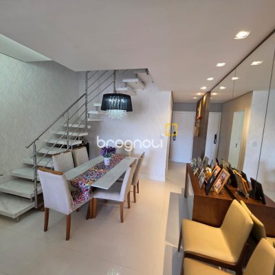 Cobertura com 223m², 5 quartos (sendo 1 suíte), 2 garagens, no bairro Trindade em Florianópolis