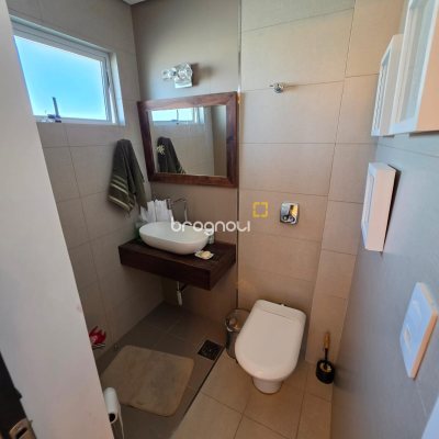 Cobertura com 223m², 5 quartos (sendo 1 suíte), 2 garagens, no bairro Trindade em Florianópolis