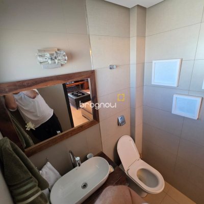 Cobertura com 223m², 5 quartos (sendo 1 suíte), 2 garagens, no bairro Trindade em Florianópolis